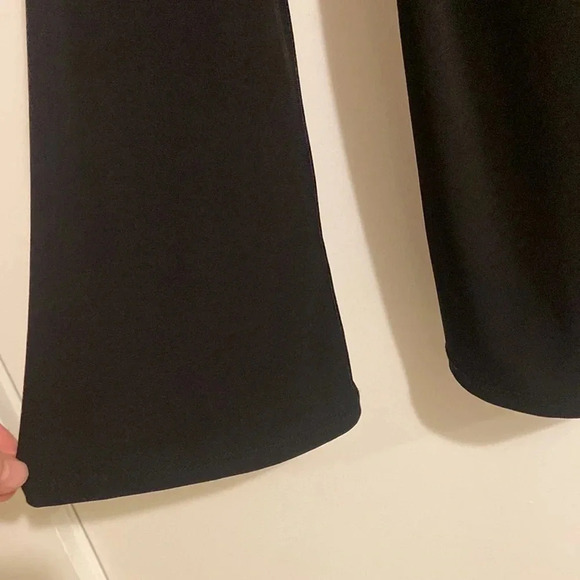 ELH studio, black womens top, size large - Picture 3 of 4